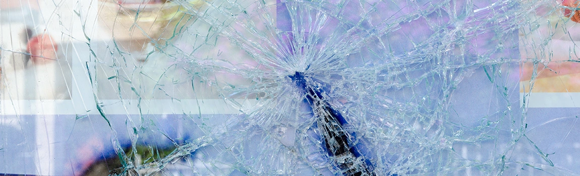 Window Broken Glass Repair in Ives Estates, FL