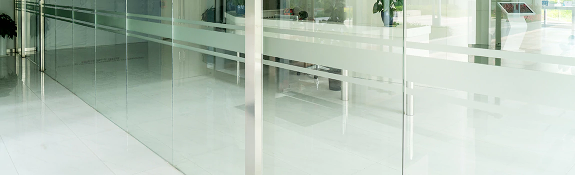 Local Glass Repair in Ives Estates, FL